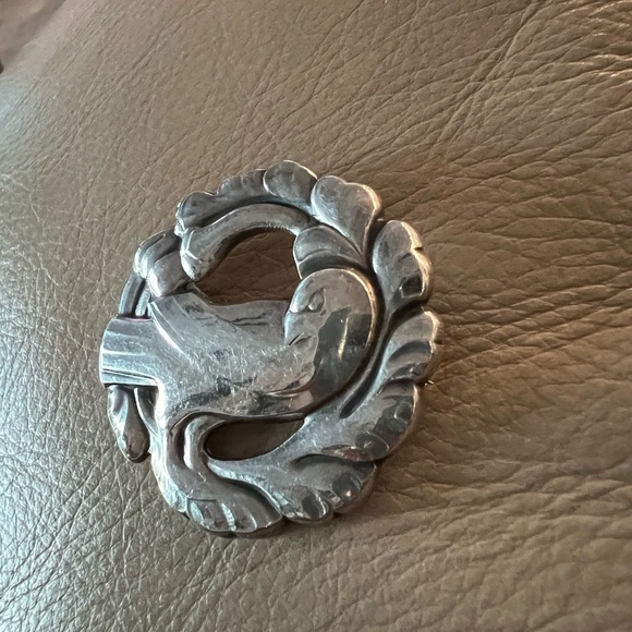 George Jensen Modernest sterling bird pin - Picture 5 of 5